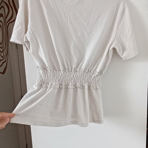 Light Before Dark Cream Ruched Cinched Short Sleeved Top Sz S - Picture 4 of 4